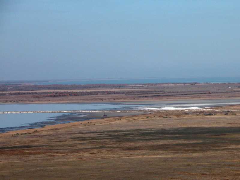 Озёра: Кучукское - слева, Кулундинское - на заднем плане | The Lakes: Kuchukskoe - links, Kulundinskoe - background